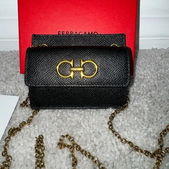 Salvatore Ferragamo Card Case with Crossbody 💛🖤 - Picture 3 of 6